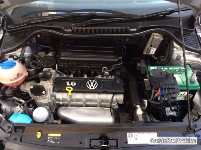 Volkswagen Polo Manual 2014 - image 6