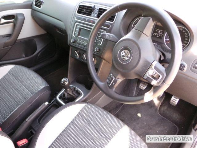 Volkswagen Polo Manual 2014 - image 6