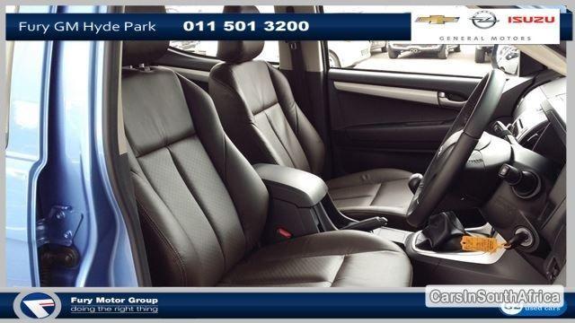 Picture of Isuzu KB Series Manual 2015 in South Africa