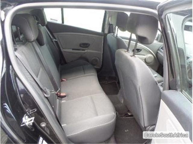 Renault Megane Manual 2011 - image 6