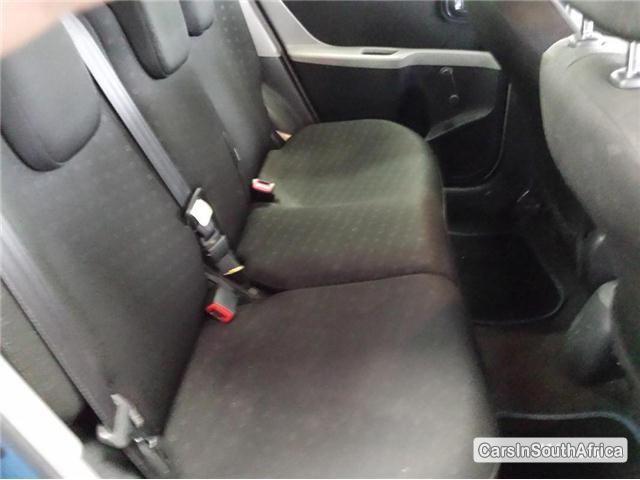 Toyota Yaris Manual 2007 - image 6