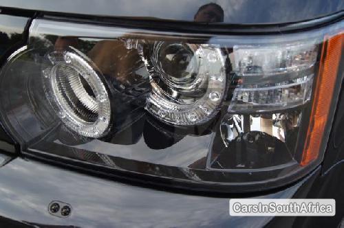 Land Rover Range Rover - image 2