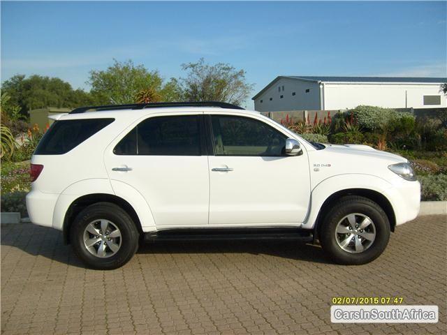 Picture of Toyota Fortuner Manual 2007