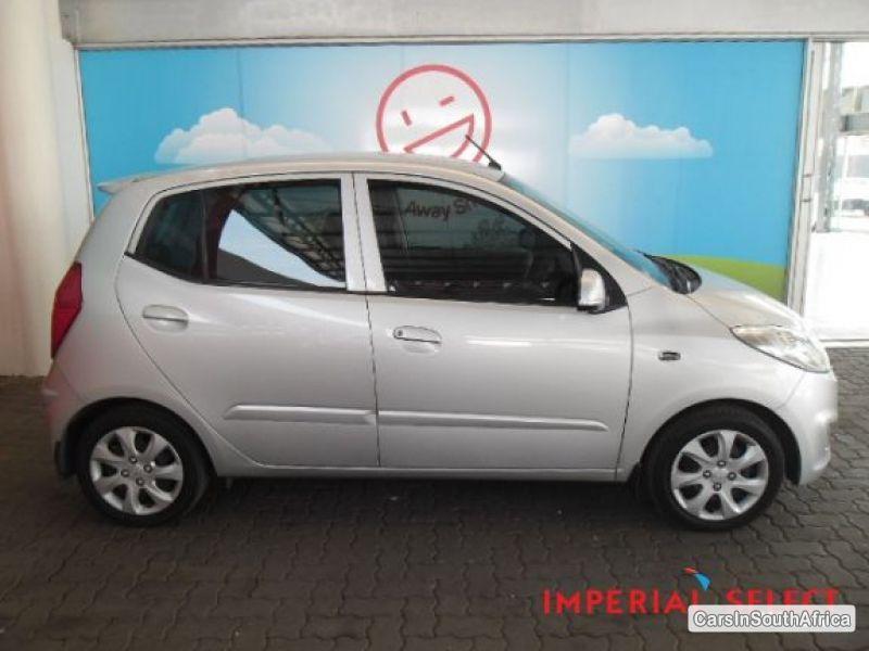 Pictures of Hyundai i10 Manual 2013