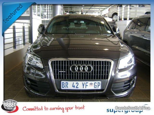 Pictures of Audi Q5 Automatic 2011