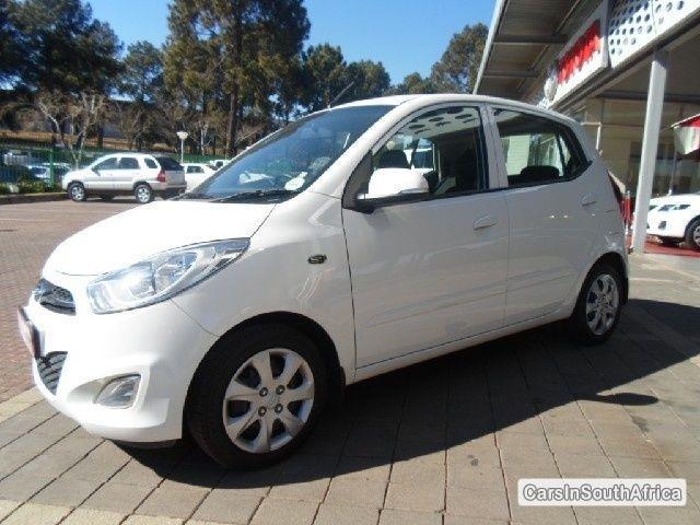 Pictures of Hyundai i10 Automatic 2014