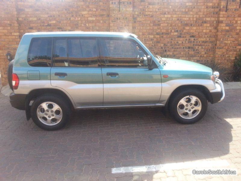 Pictures of Mitsubishi Pajero Manual 1999