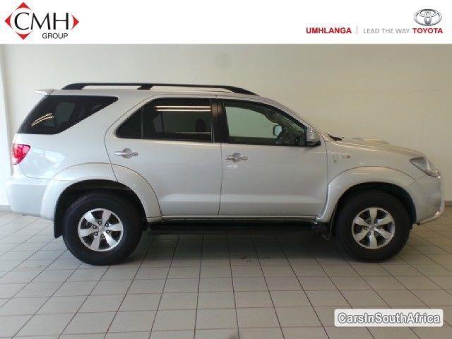 Picture of Toyota Fortuner Automatic 2007