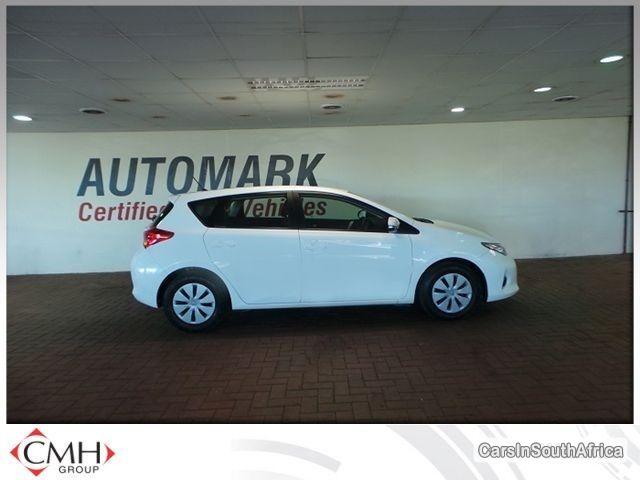 Pictures of Toyota Auris Manual 2015