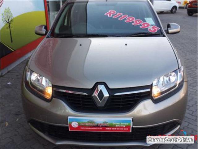 Pictures of Renault Sandero Manual 2014