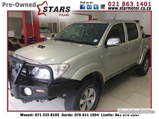 Toyota Hilux Manual 2009 - image 2