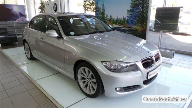 BMW 3-Series Automatic 2011 - image 2