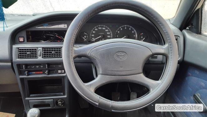 Toyota Conquest Manual 1994 - image 2