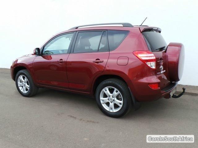Toyota RAV-4 Automatic 2010 - image 2