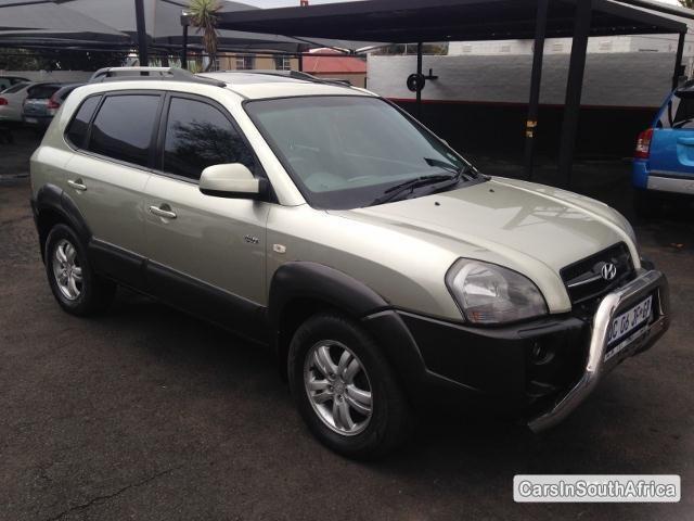 Hyundai Tucson Automatic 2006 - image 2