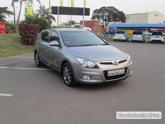 Hyundai i30 Manual 2011 - image 2