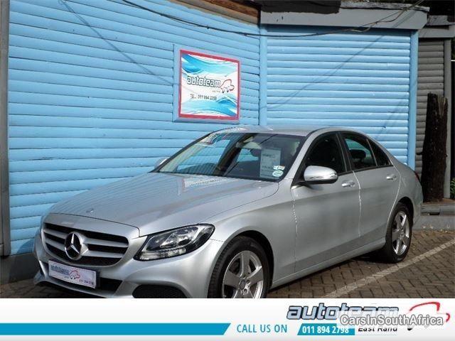 Mercedes Benz C-Class Automatic 2014 - image 2