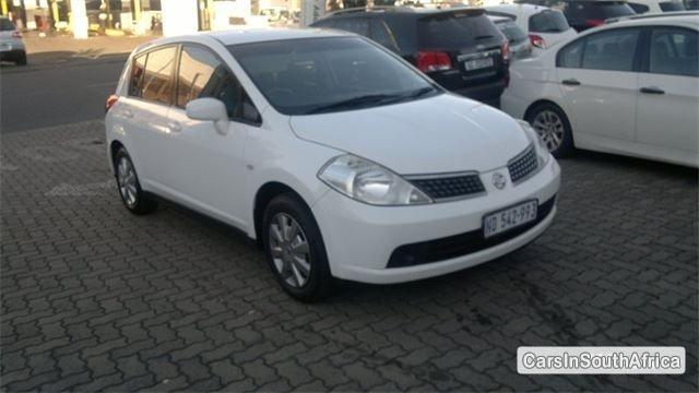 Nissan Tiida Manual 2009