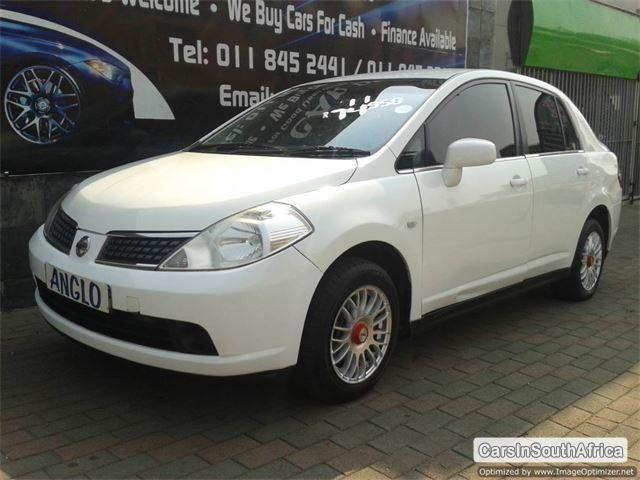 Nissan Tiida Manual 2011