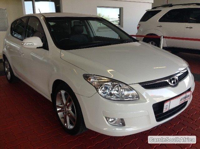 Hyundai i30 Manual 2010 - image 2
