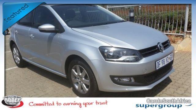 Volkswagen Polo Manual 2014 - image 2