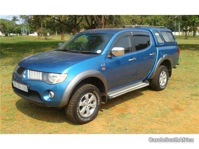 Mitsubishi Triton Manual 2009 - image 2