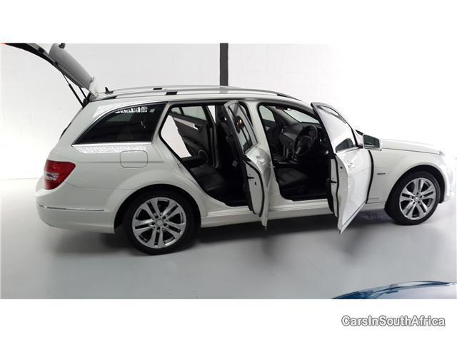Mercedes Benz C-Class Automatic 2011 - image 2