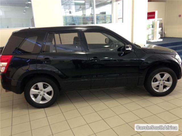Suzuki Grand Vitara Manual 2010 - image 2