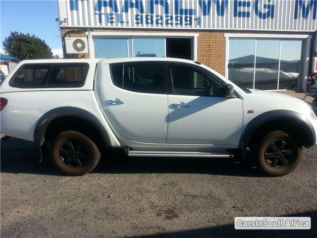 Mitsubishi Triton Manual 2007 - image 2