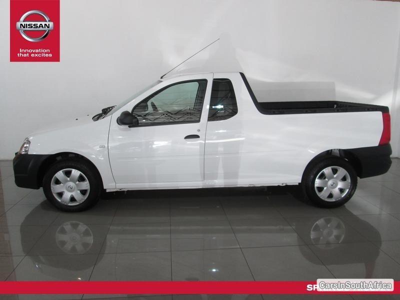 Nissan NP200 Manual 2015