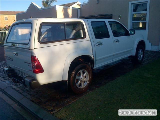 Isuzu KB300 Manual 2009 - image 3