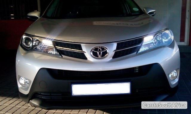 Toyota RAV-4 Manual 2015 - image 3