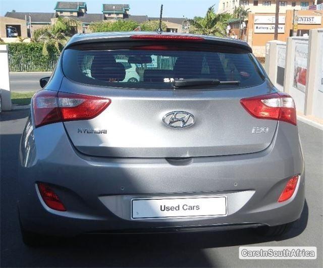 Hyundai i30 Manual 2013 - image 3