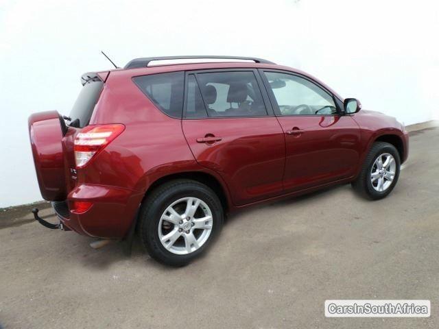 Toyota RAV-4 Automatic 2010 - image 3