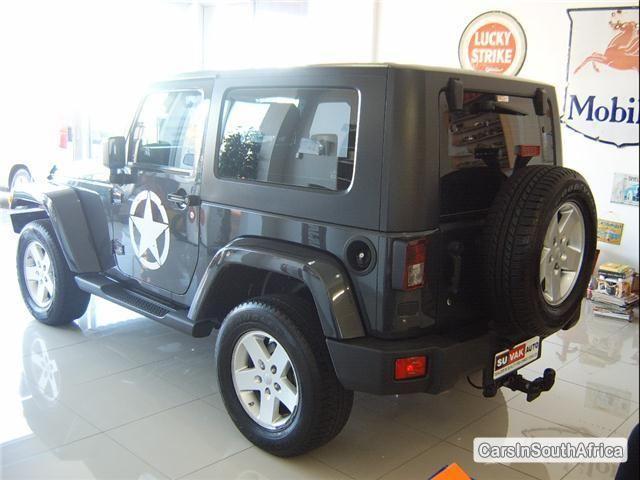 Jeep Wrangler Automatic 2010 - image 3