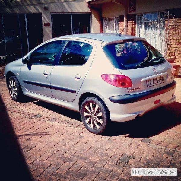 Peugeot 206 Manual 2006 - image 3