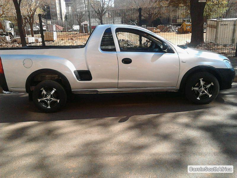 Opel Corsa Manual 2008 in Gauteng
