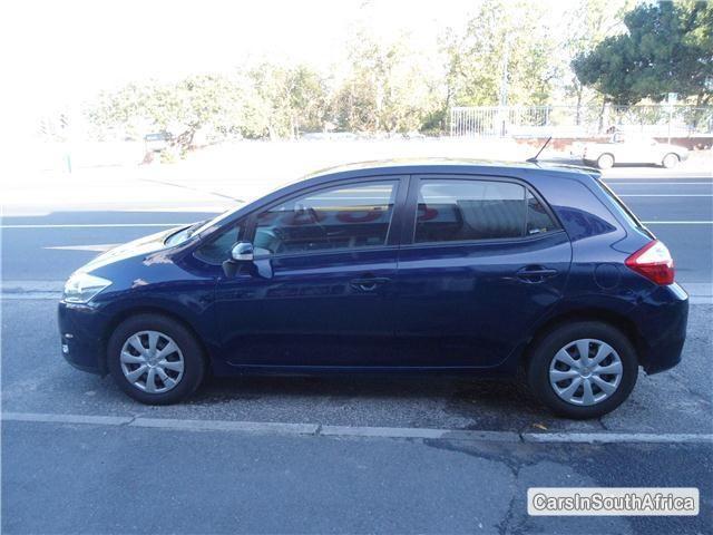 Toyota Auris Manual 2011 - image 3