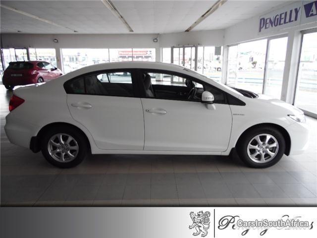 Honda Civic Manual 2012 - image 3