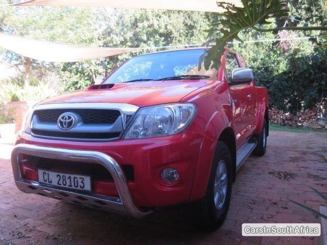 Toyota Hilux Manual 2012 in Gauteng