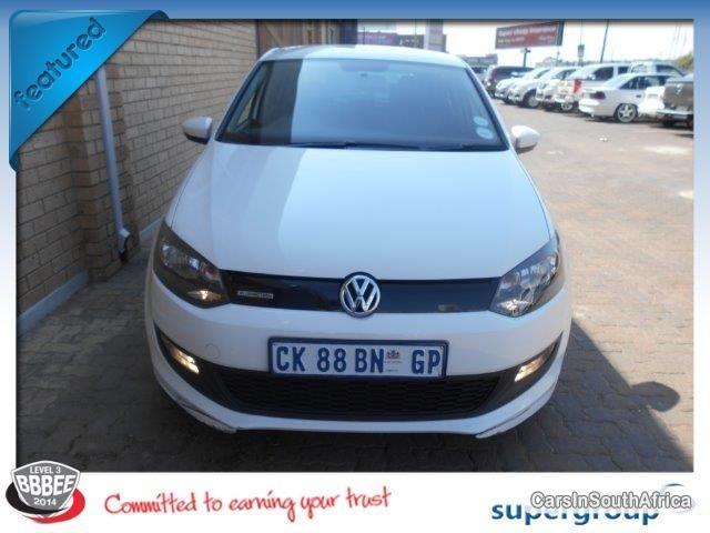Volkswagen Polo Manual 2013 - image 3