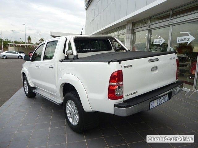 Toyota Hilux Manual 2012 in KwaZulu Natal