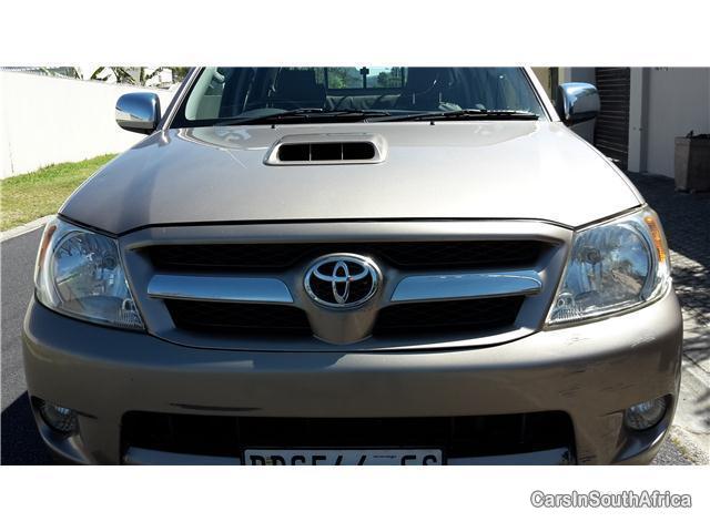 Toyota Hilux Manual 2009 in Western Cape