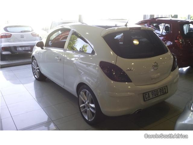 Opel Corsa Manual 2011 - image 3