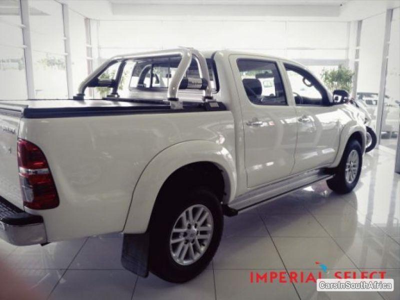 Toyota Hilux Manual 2013 in Western Cape