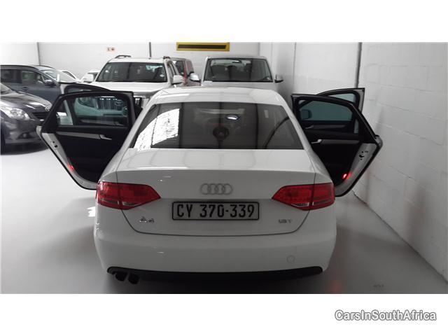 Audi A4 Manual 2011 - image 3
