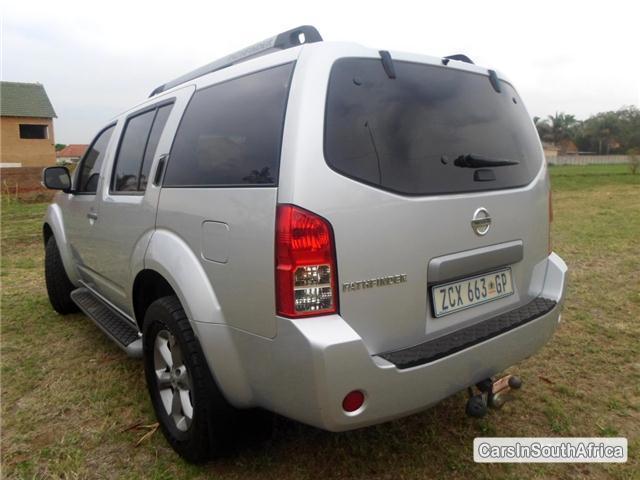 Nissan Pathfinder Automatic 2010 in Gauteng