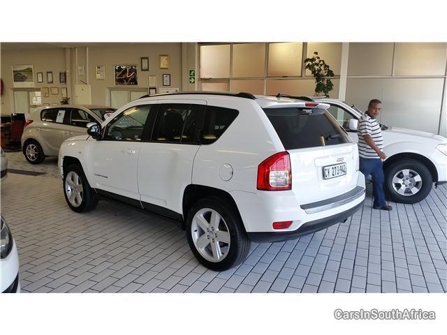 Jeep Compass Manual 2011 - image 3