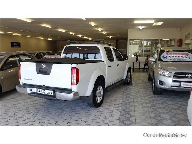 Nissan Navara Manual 2011 - image 3