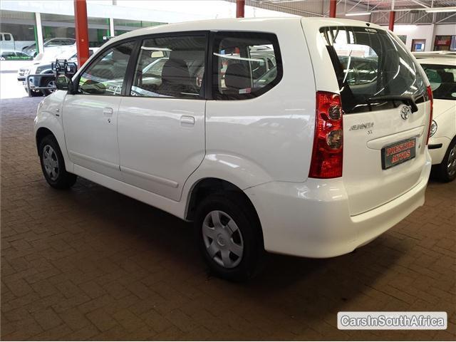 Toyota Avanza Manual 2012 in Western Cape